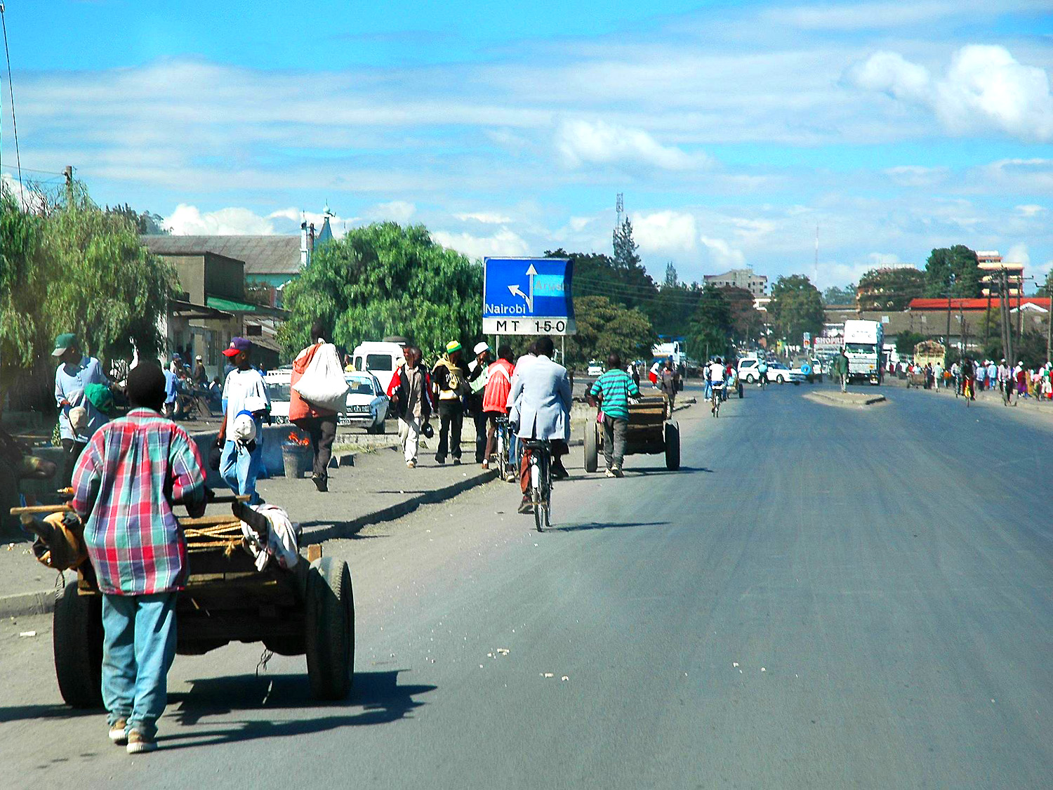 Arusha - Nairobi Road Turnoff - 868.jpg